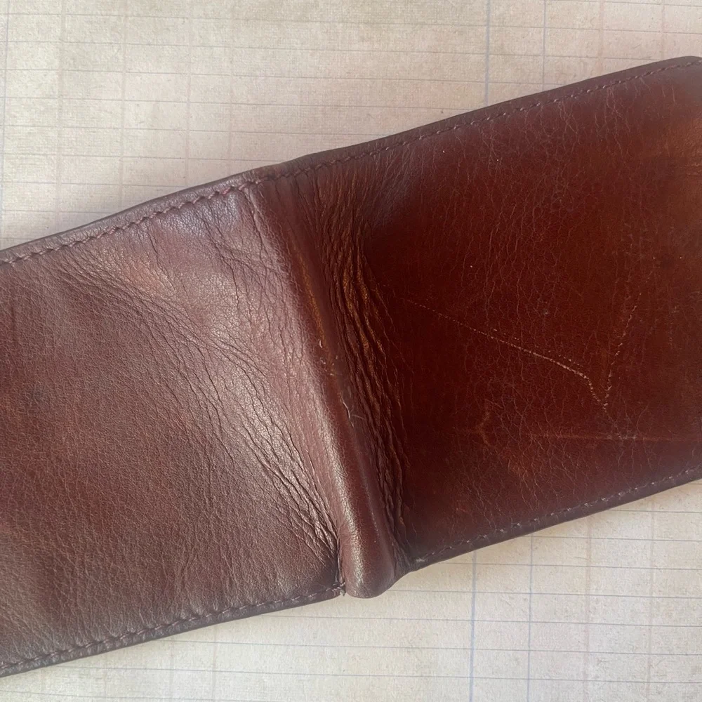 Fossil Classic Brown Leather Wallet